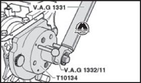 Снятие и установка крышки коленвала VW Touran
